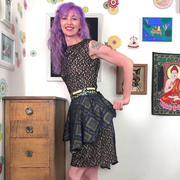 Vintage Rose Print Apron, 1950s Reversible Cotton and Chiffon Mid Century Apron - Picture 7 of 10